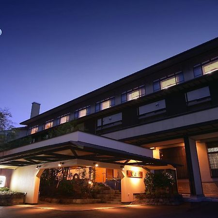 Hayamakan Kaminoyama Bagian luar foto